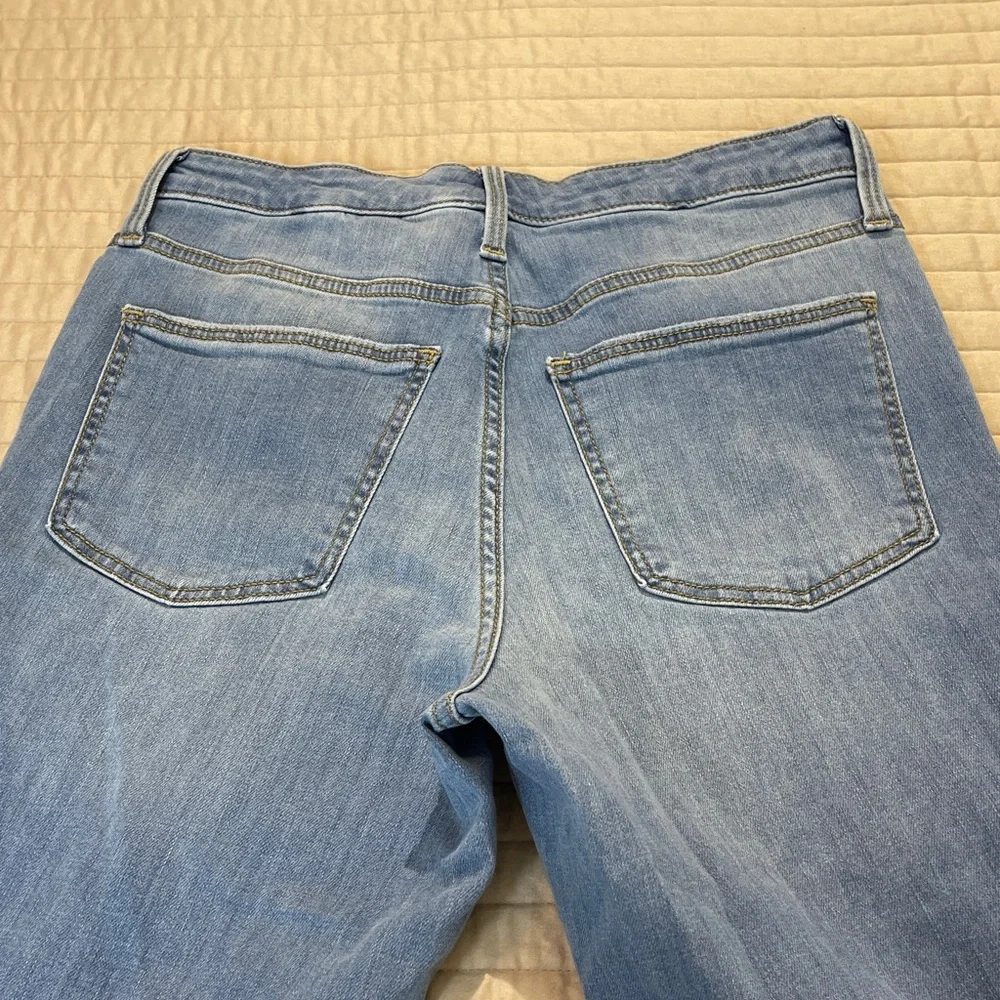 Universal Thread WOMENS SIZE 6/28R Blue High Rise SKINNY DISTRESSED JEANS